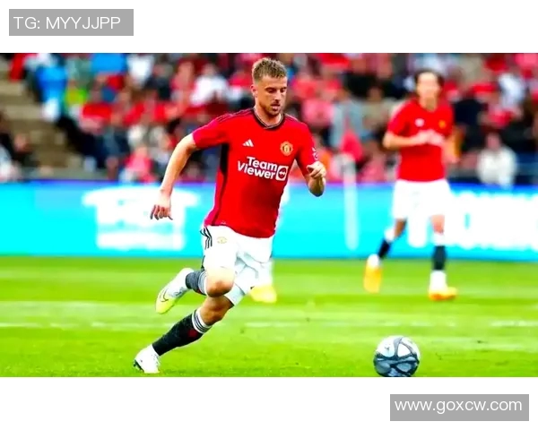 2021年曼联与埃弗顿精彩对决全场录像回放及精彩瞬间解析 2021年曼联与埃弗顿精彩对决全场录像回放及精彩瞬间解析